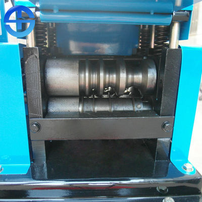 Ηλεκτρική γδύνοντας μηχανή καλωδίων χαλκού Stripper καλωδίων απορρίματος 1,5 KW 69 κλ