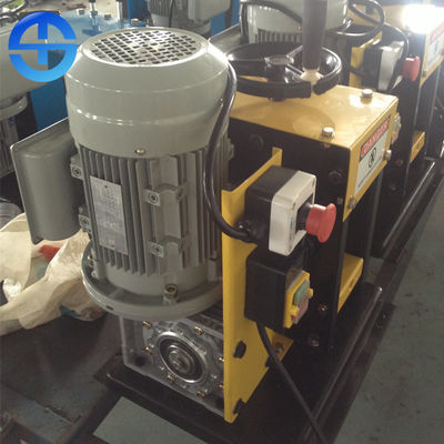 Μικρή διευθετήσιμη Stripper καλωδίων απορρίματος γδύνοντας μηχανή 400×400×500 χιλ. καλωδίων απορρίματος