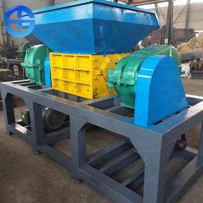 1500 Kg/H απορρίπτουν τη διπλή μηχανή 3000*1300*1850mm καταστροφέων εγγράφων άξονων